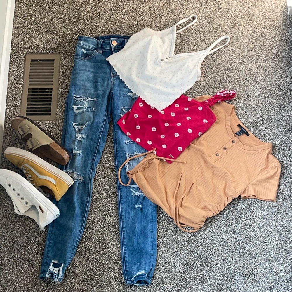 American Eagle Patched Jeans Size 0
